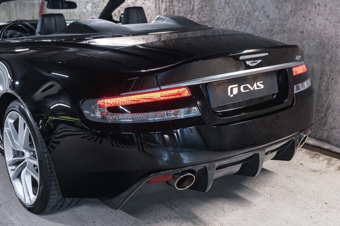 
                                                Voiture
                                                 Aston Martin DBS Volante V12 5.9 517 Touchtronic 2