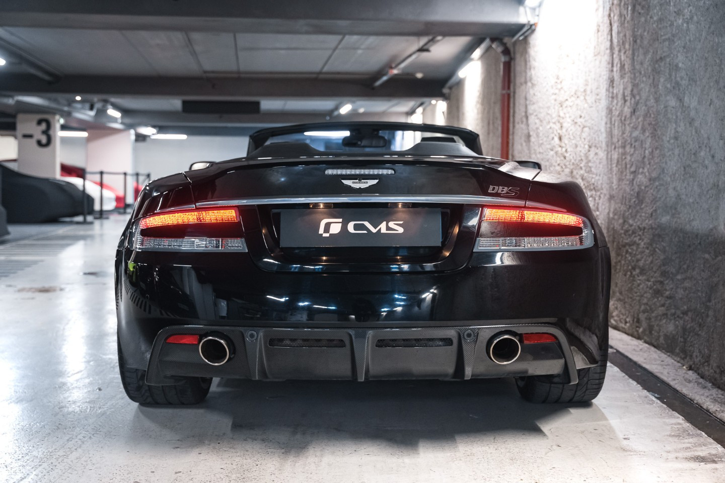 
                                                Voiture
                                                 Aston Martin DBS Volante V12 5.9 517 Touchtronic 2