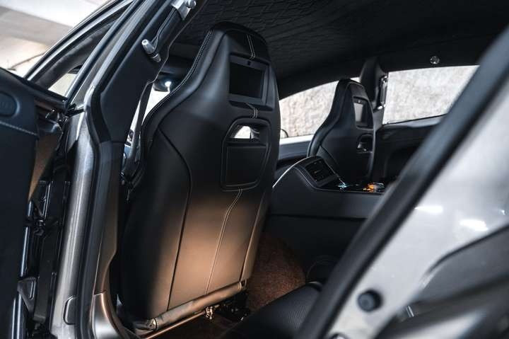 
                                                Voiture
                                                 Aston Martin Rapide S Shadow 6.0 V12 Touchtronic 3