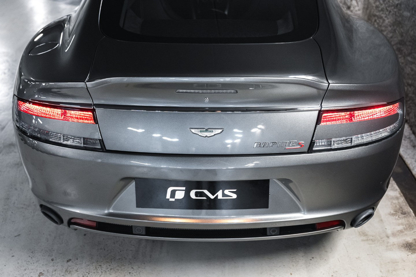 
                                                Voiture
                                                 Aston Martin Rapide S Shadow Edition V12 6.0 574