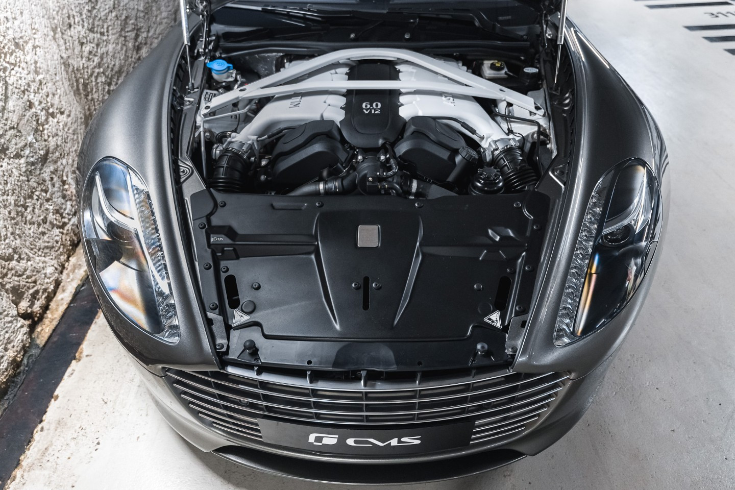 
                                                Voiture
                                                 Aston Martin Rapide S Shadow Edition V12 6.0 574