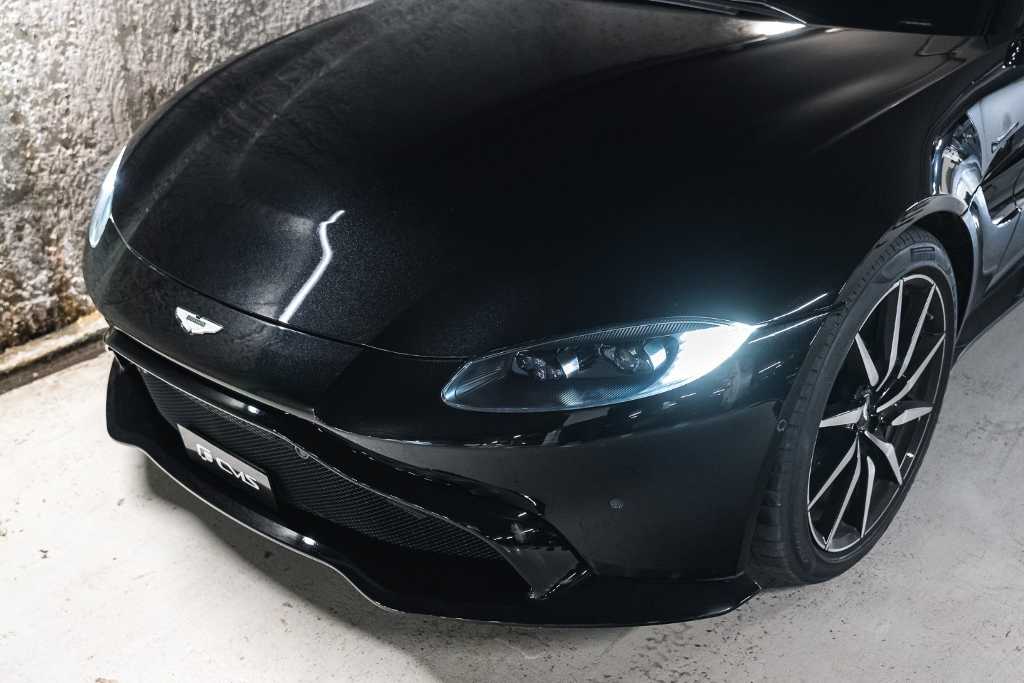
                                                Voiture
                                                 Aston Martin V8 Vantage (II) V8 4.0 510