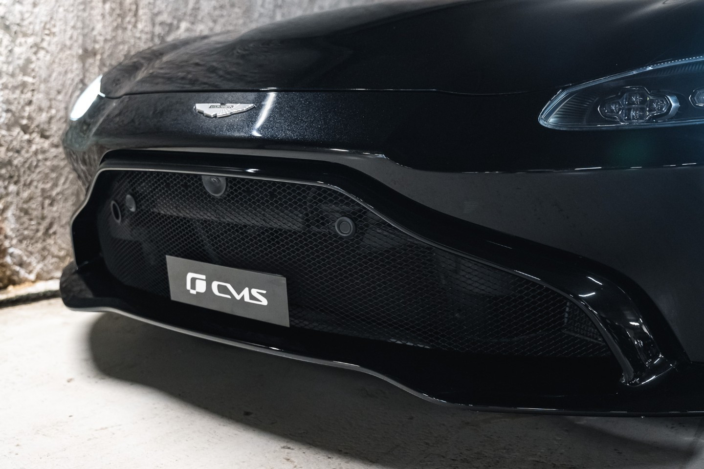 
                                                Voiture
                                                 Aston Martin V8 Vantage (II) V8 4.0 510
