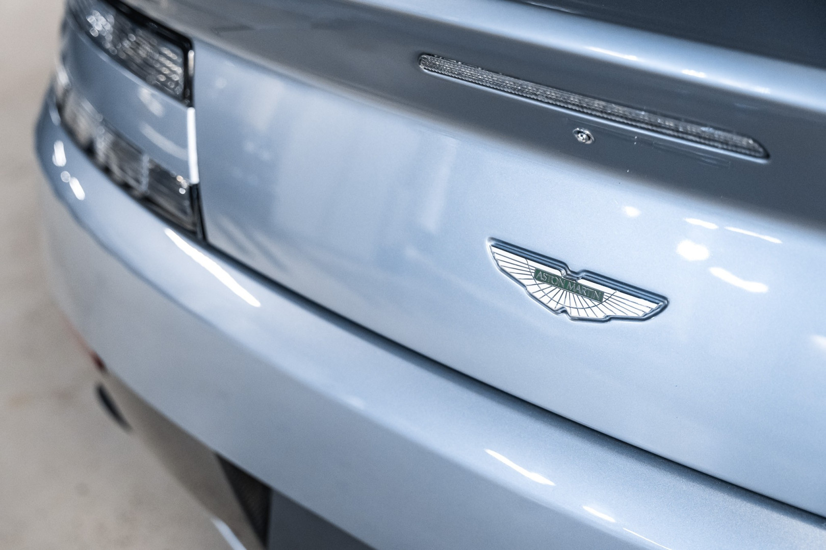 
                                                Voiture
                                                 Aston Martin V8 Vantage S N430 4.7 436 BVM