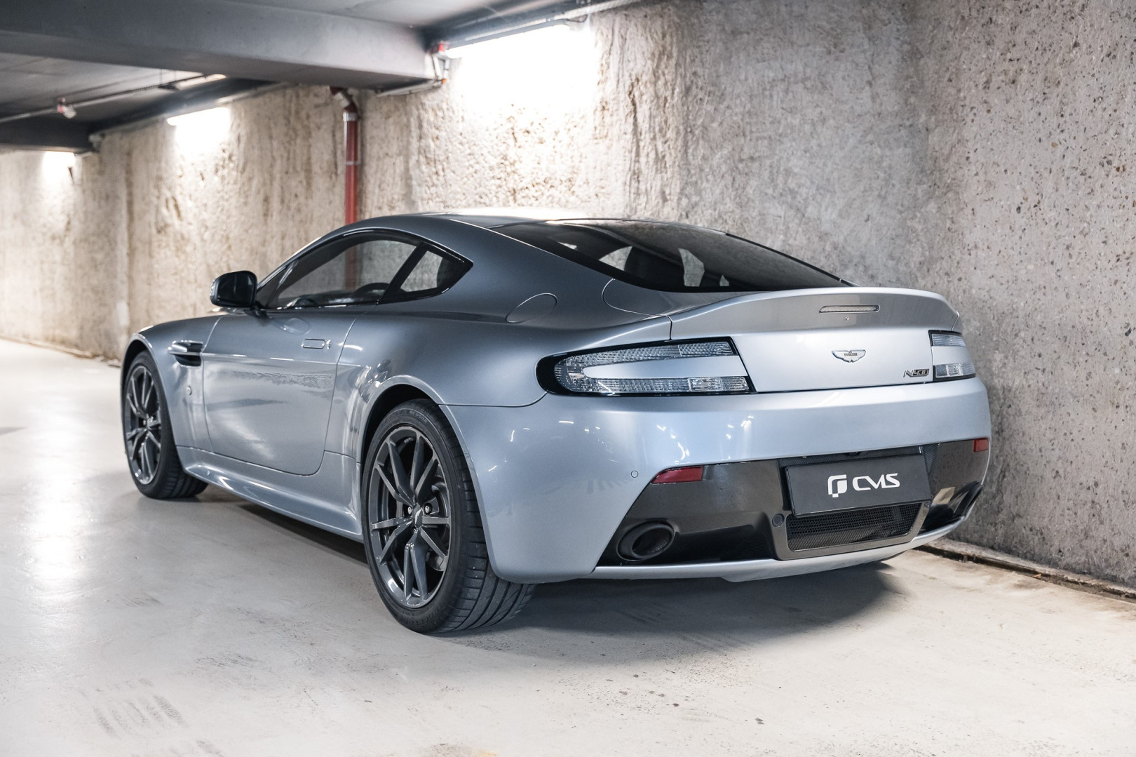 
                                                Voiture
                                                 Aston Martin V8 Vantage S N430 4.7 436 BVM