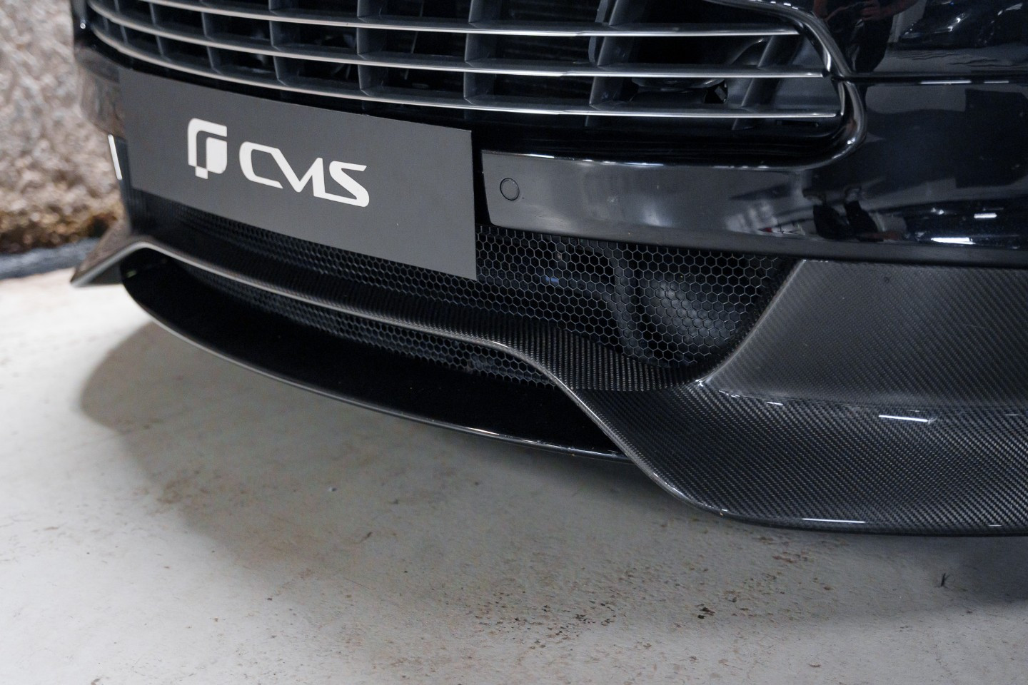 
                                                Voiture
                                                 Aston Martin Vanquish