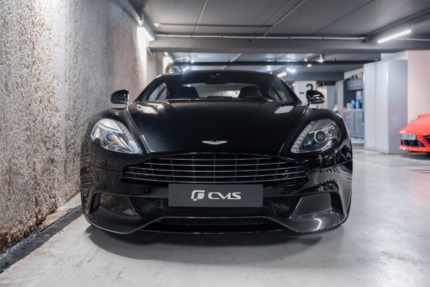 
                                                Voiture
                                                 Aston Martin Vanquish