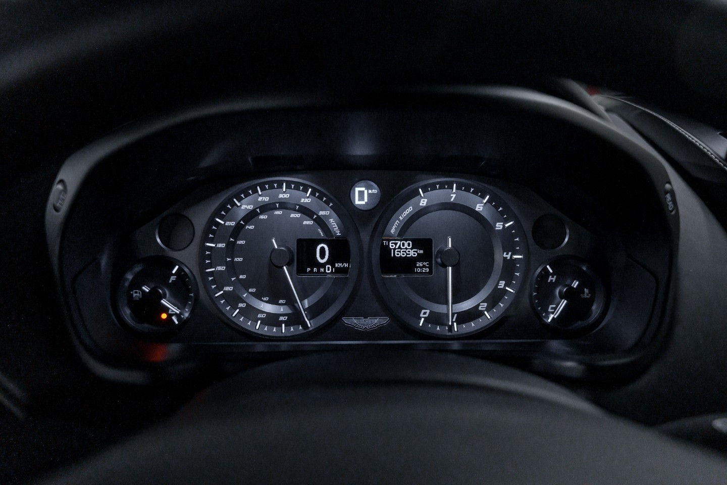 
                                                Voiture
                                                 Aston Martin Vanquish