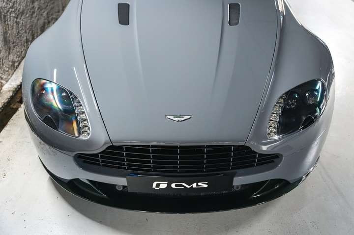 
                                                Voiture
                                                 Aston Martin Vantage Coupé V8 N430 Sportshift II