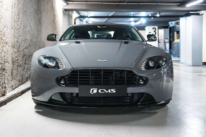 
                                                Voiture
                                                 Aston Martin Vantage Coupé V8 N430 Sportshift II