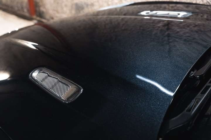 
                                                Voiture
                                                 Aston Martin Virage V12 6.0 500