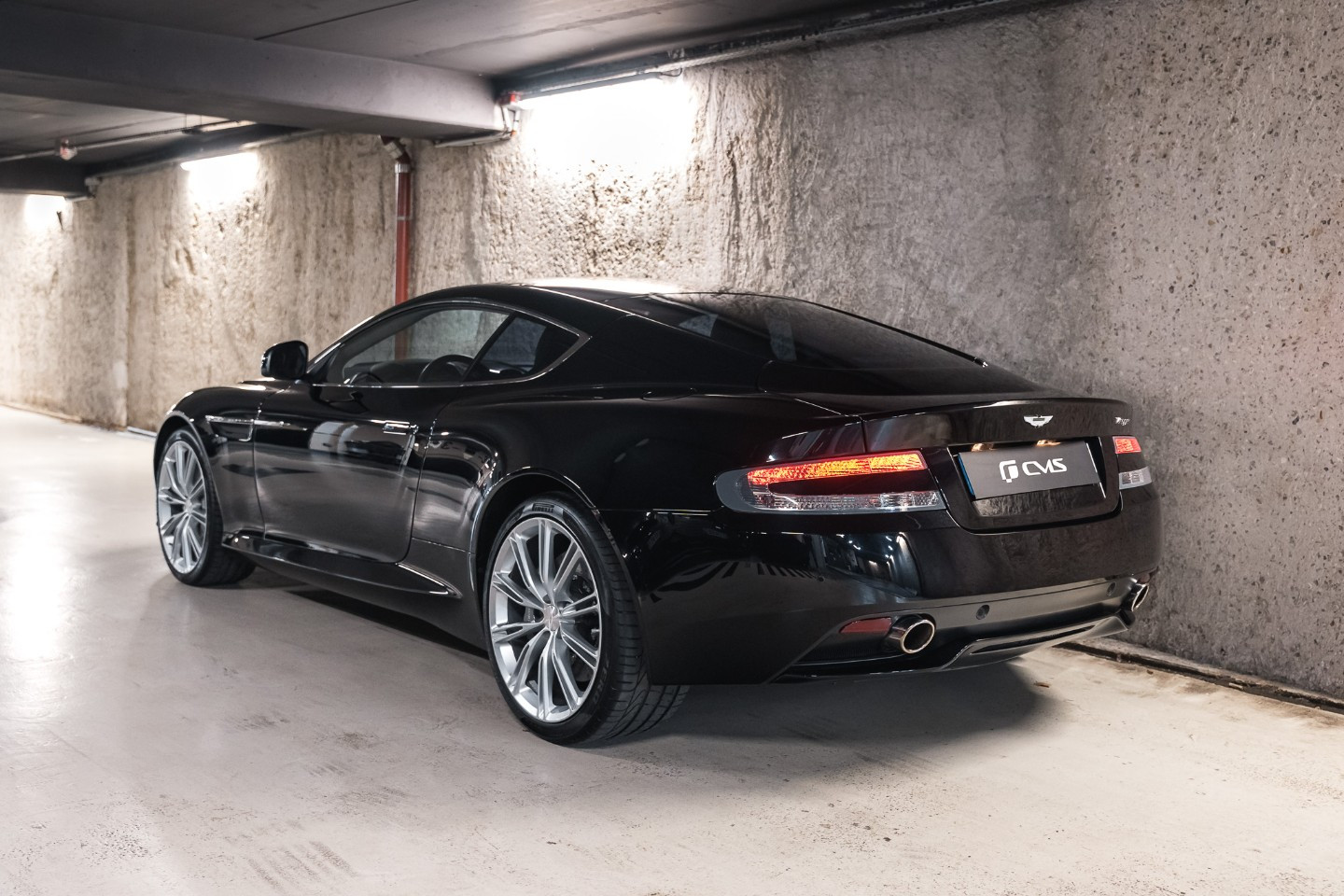 
                                                Voiture
                                                 Aston Martin Virage V12 6.0 500