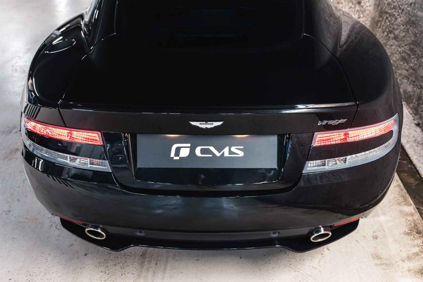 
                                                Voiture
                                                 Aston Martin Virage V12 6.0 500