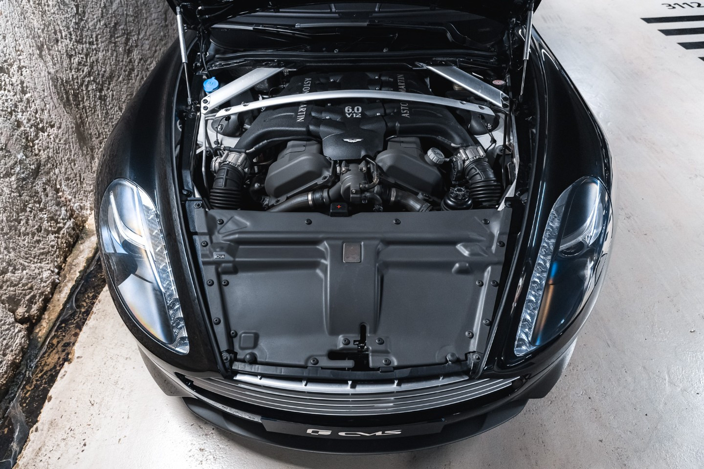
                                                Voiture
                                                 Aston Martin Virage V12 6.0 500