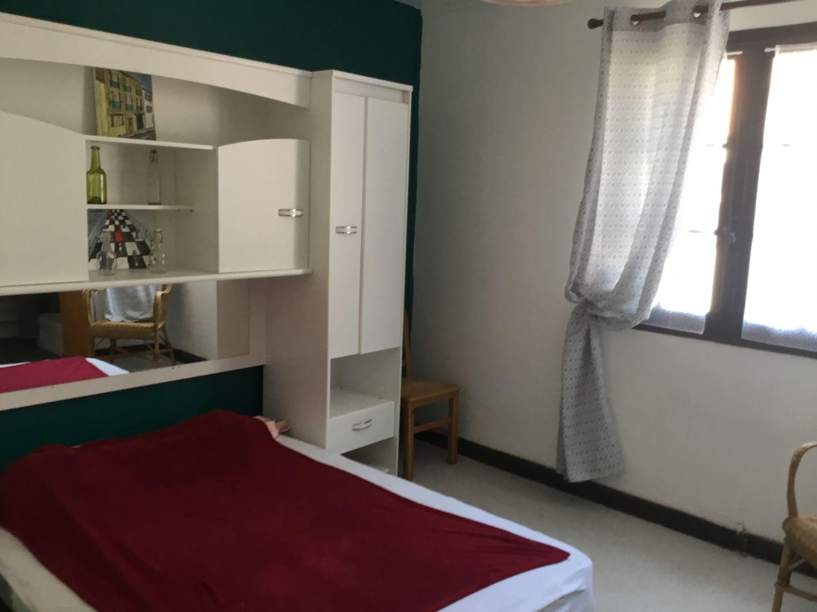 
                                                Location
                                                 Au calme près de tt commodité