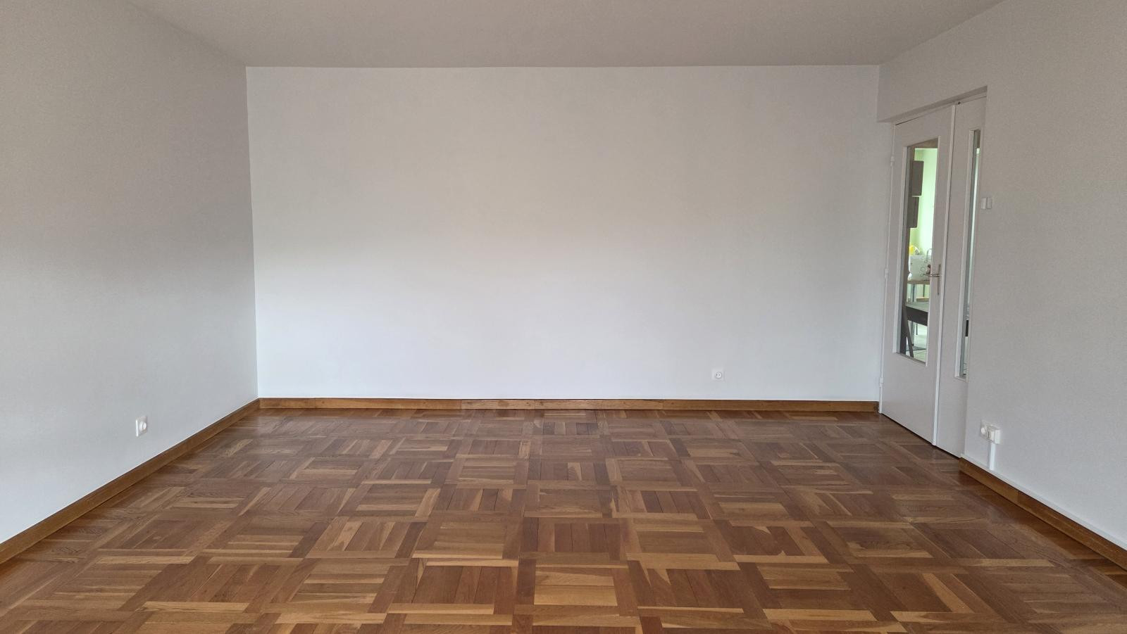 
                                                Location
                                                 Au coeur de monplaisir, T4 de 93m²