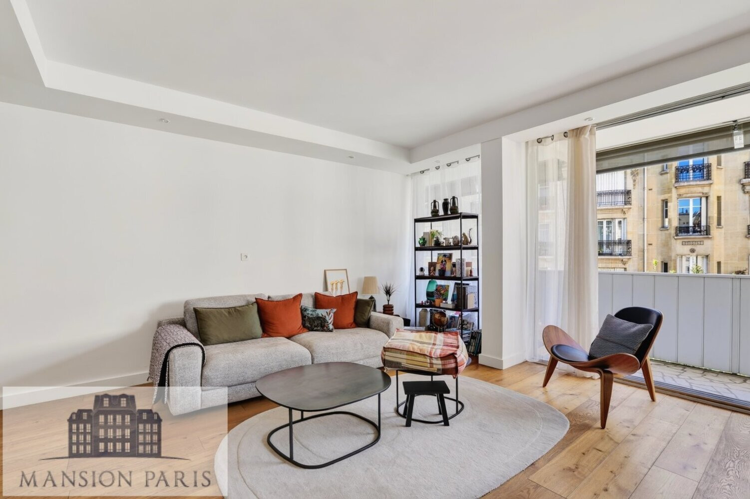 
                                                Vente
                                                 AU COEUR DE PASSY/GRAND BALCON.