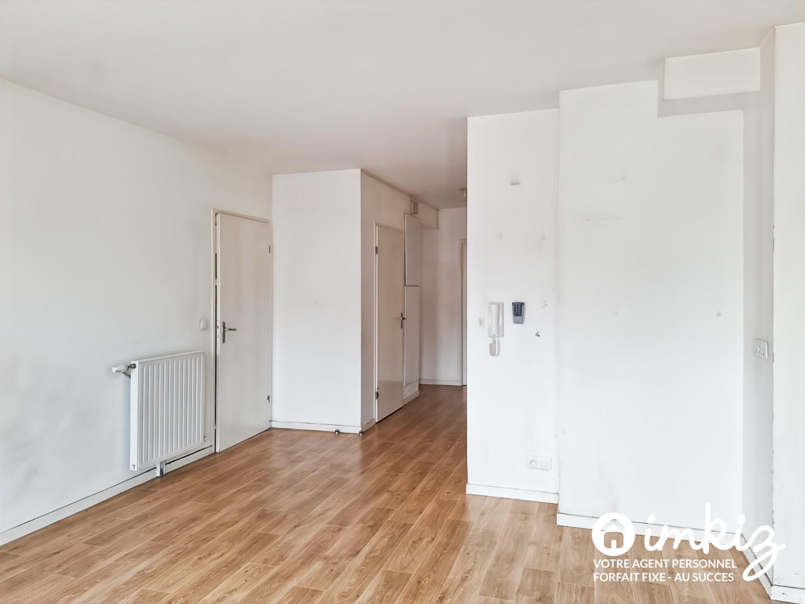 
                                                Vente
                                                 Aubervilliers – 4 pièces 79 m² traversant parking