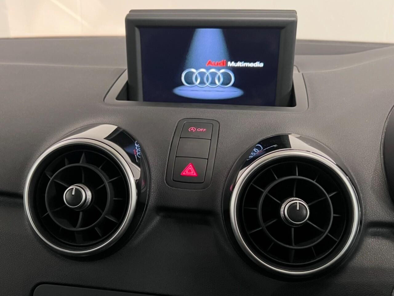 
                                                Voiture
                                                 Audi A1 1.4 TFSI Sport Hatchback 3dr Petrol Manual Euro 5 (s/s) (122 ps)