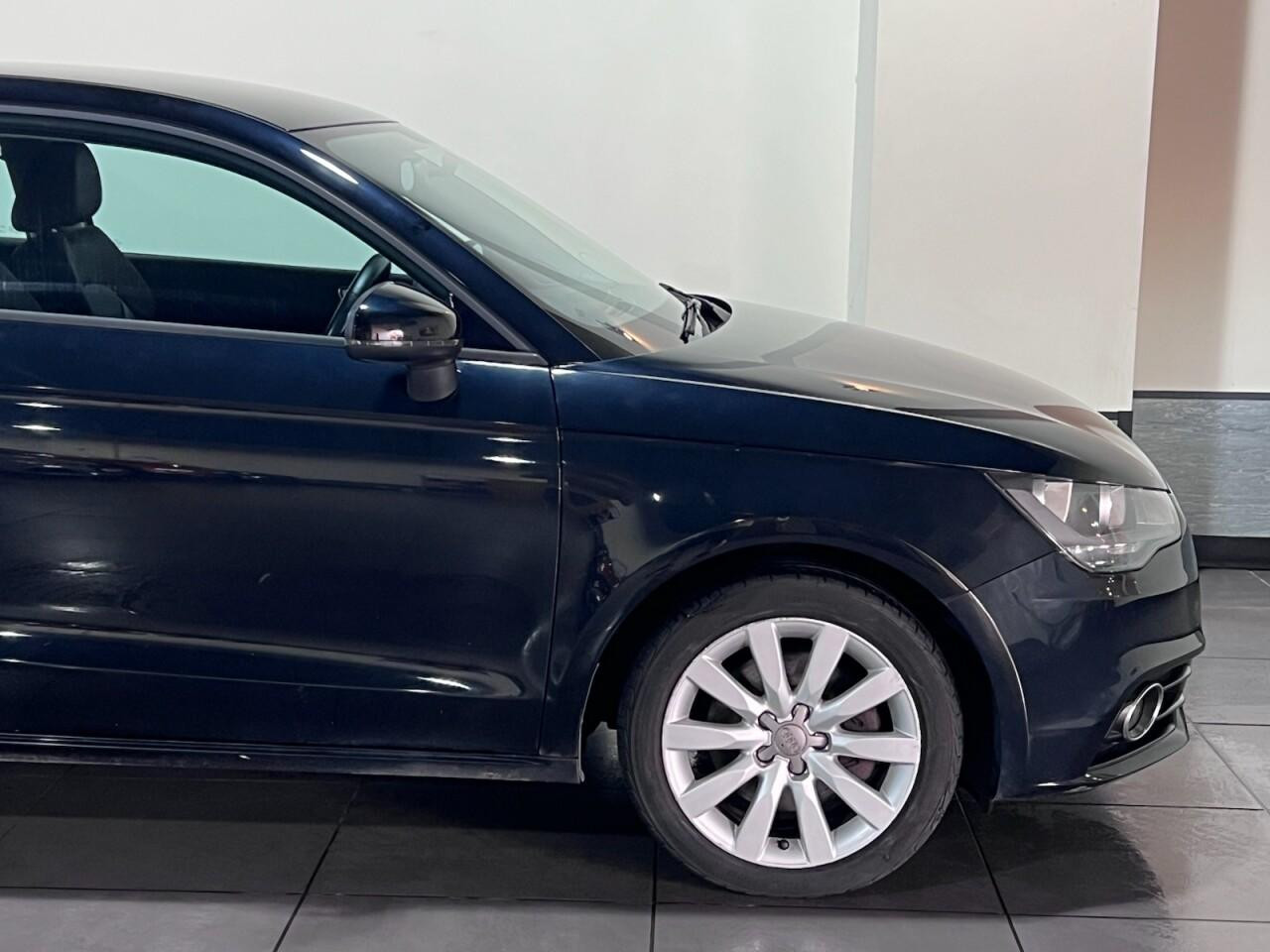 
                                                Voiture
                                                 Audi A1 1.4 TFSI Sport Hatchback 3dr Petrol Manual Euro 5 (s/s) (122 ps)