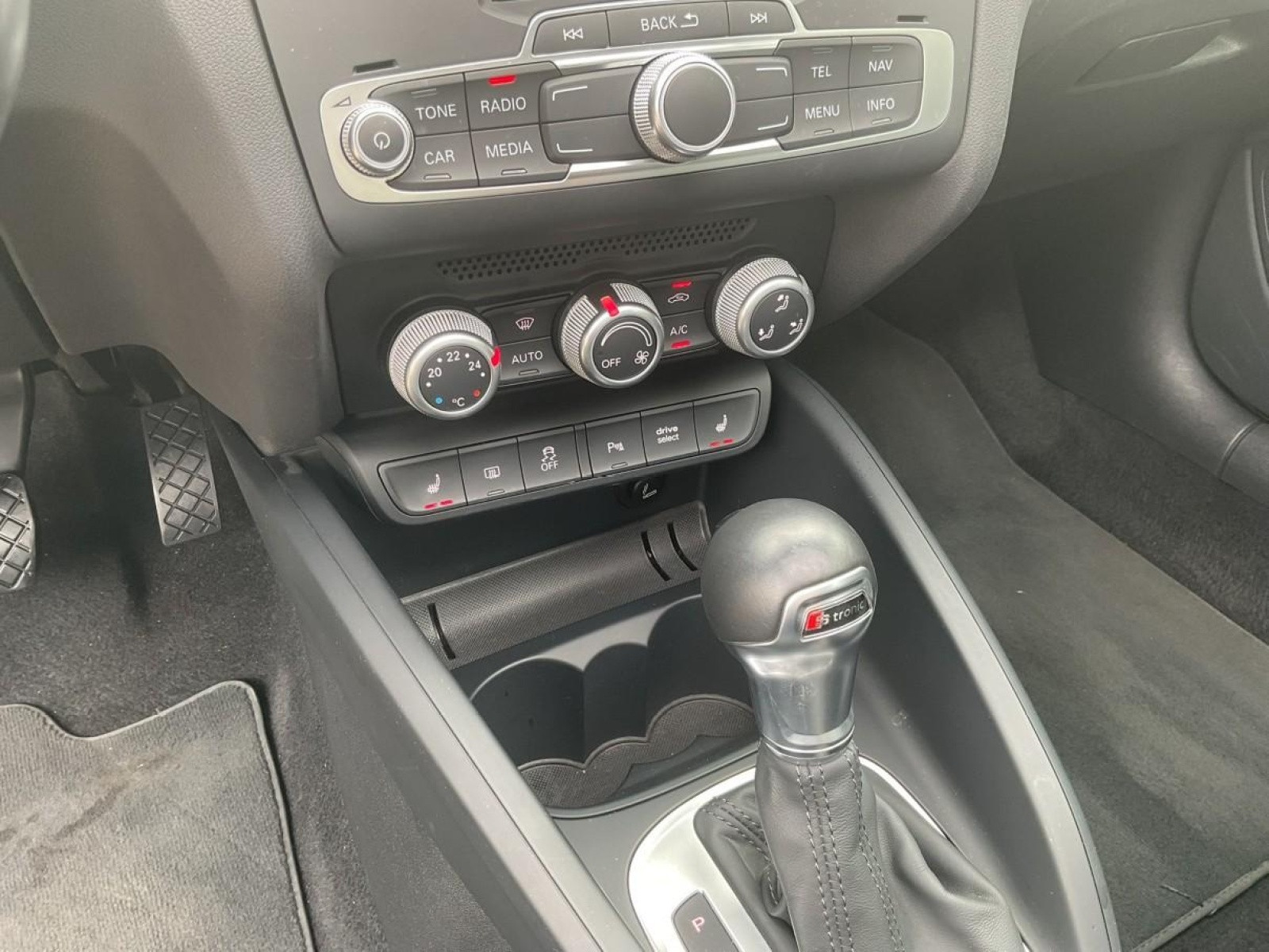 
                                                Voiture
                                                 Audi A1 AMBITION LUXE