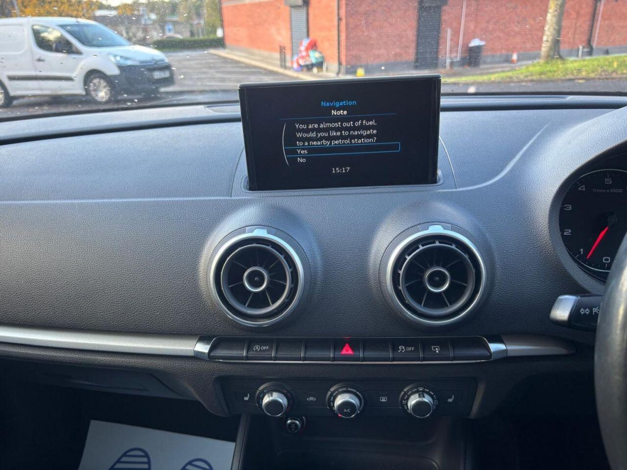 
                                                Voiture
                                                 Audi A3 1.4 TFSI CoD SE Sportback 5dr Petrol S Tronic Euro 6 (s/s) (150 ps)