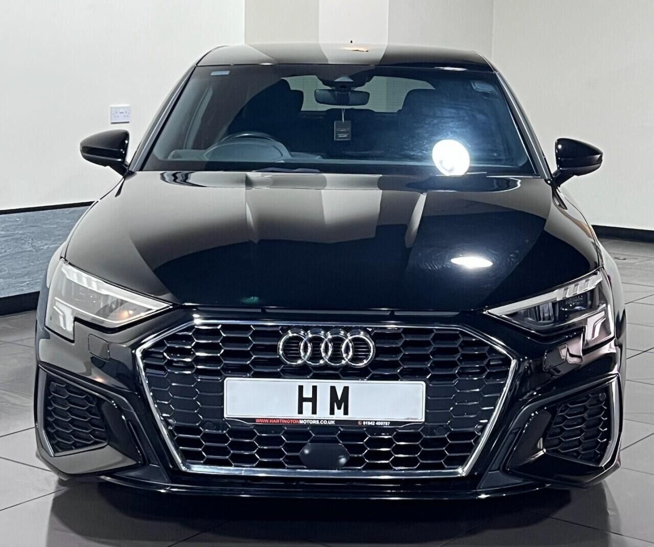 Voiture
                                                 Audi A3 1.5 TFSI 35 S line Sportback 5dr Petrol Manual Euro 6 (s/s) (150 ps)