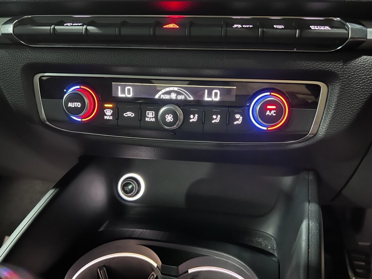 Voiture
                                                 Audi A3 1.5 TFSI CoD 35 S line Sportback 5dr Petrol Manual Euro 6 (s/s) (150 ps)