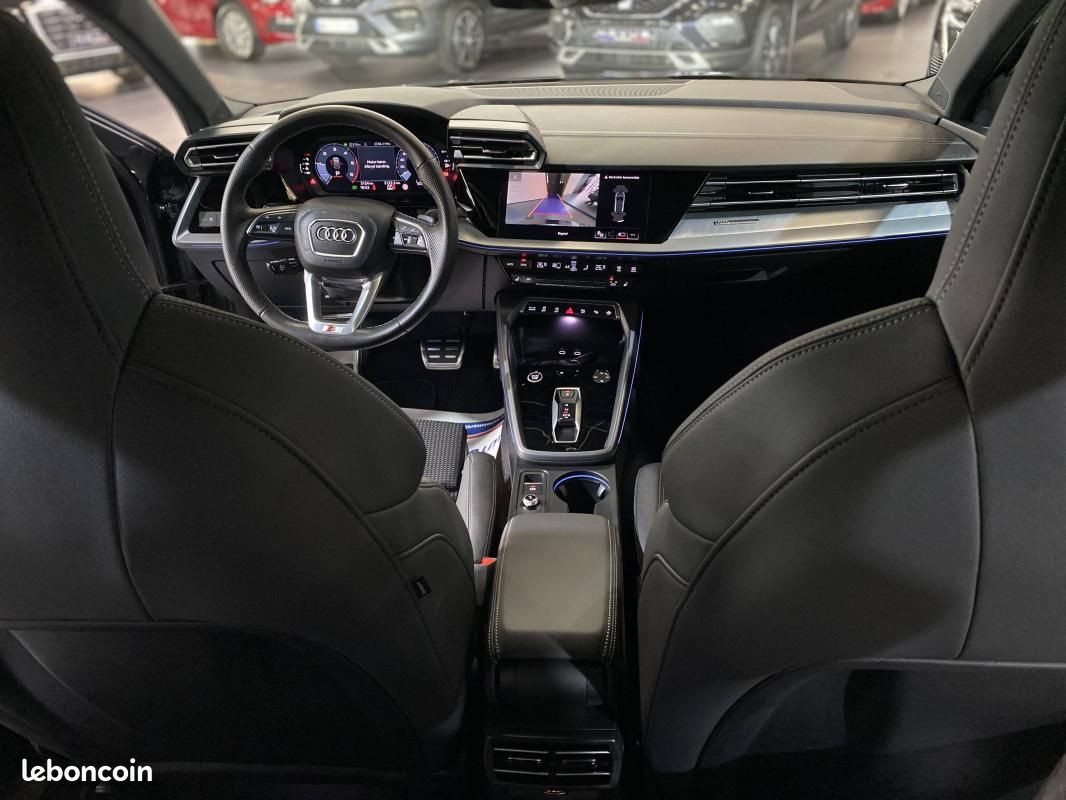 
                                                Voiture
                                                 Audi A3 sportback A 3 35 TDI 150 S-LINE S tronic