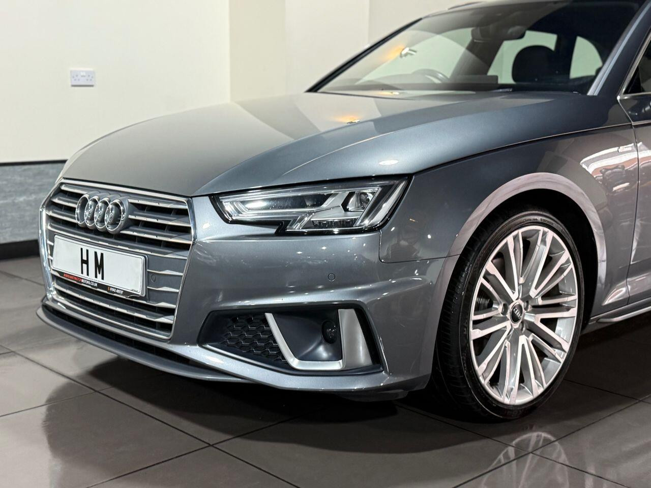 
                                                Voiture
                                                 Audi A4 AVANT 2.0 TDI 35 S line Estate 5dr Diesel S Tronic Euro 6 (s/s) (150 ps)