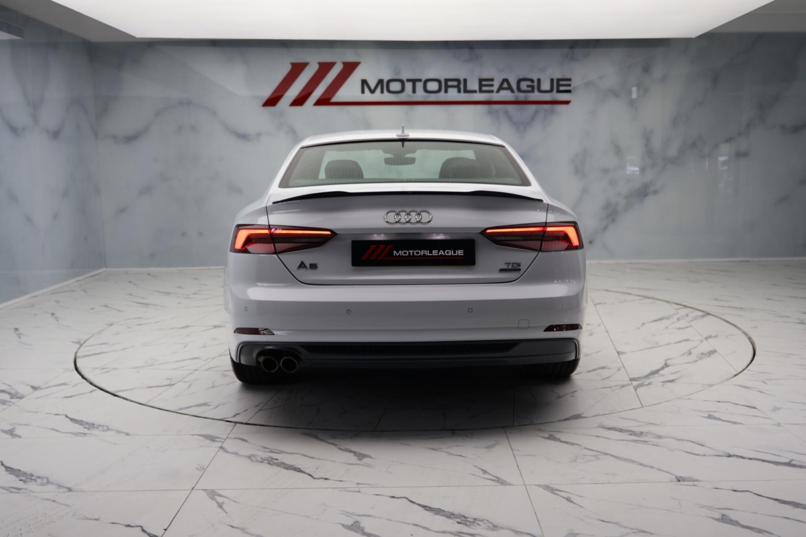 
                                                Voiture
                                                 Audi A5 2.0 TDI S line S Tronic quattro Euro 6 (s/s) 2dr