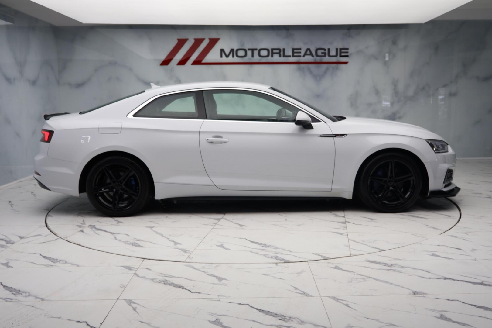 
                                                Voiture
                                                 Audi A5 2.0 TDI S line S Tronic quattro Euro 6 (s/s) 2dr