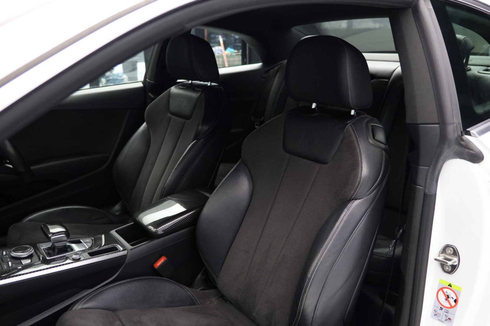 
                                                Voiture
                                                 Audi A5 2.0 TDI S line S Tronic quattro Euro 6 (s/s) 2dr