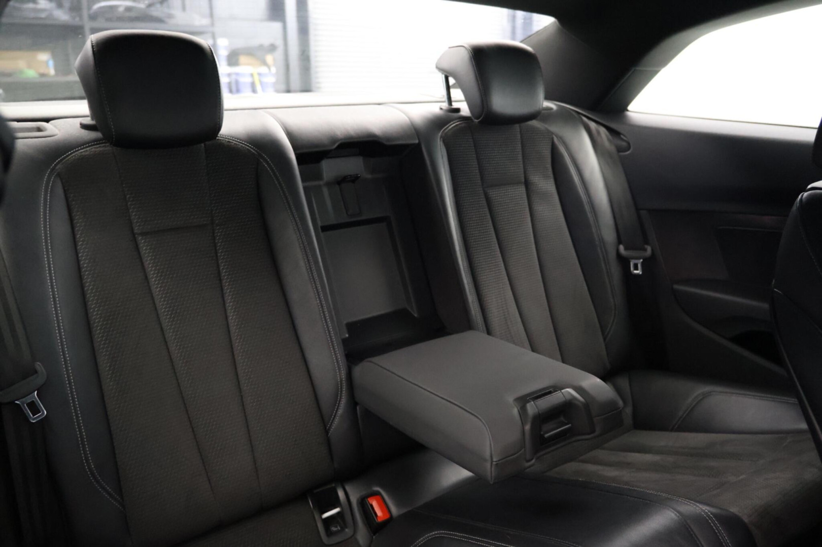 
                                                Voiture
                                                 Audi A5 2.0 TDI S line S Tronic quattro Euro 6 (s/s) 2dr