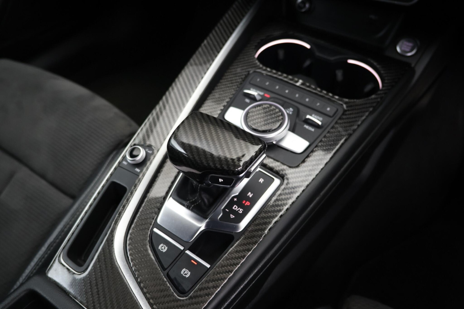
                                                Voiture
                                                 Audi A5 2.0 TDI S line S Tronic quattro Euro 6 (s/s) 2dr