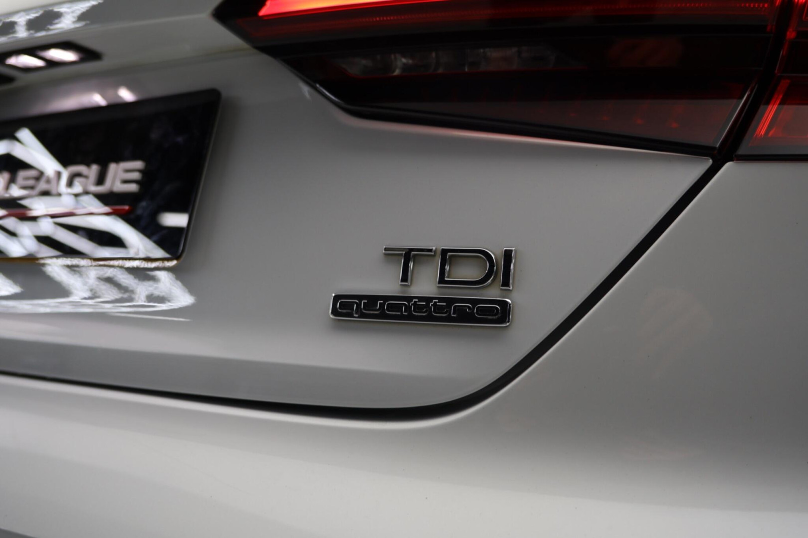 
                                                Voiture
                                                 Audi A5 2.0 TDI S line S Tronic quattro Euro 6 (s/s) 2dr
