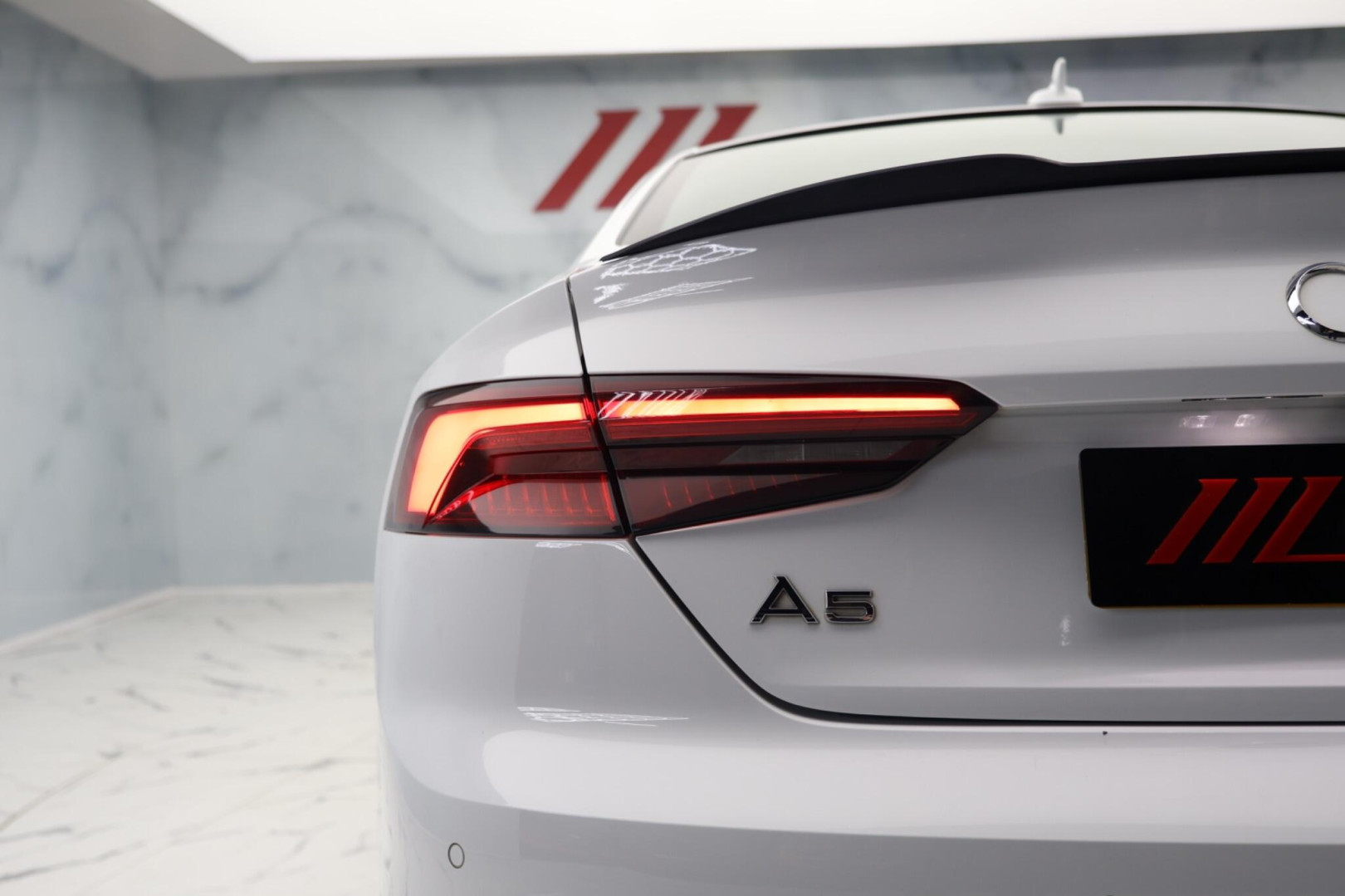 
                                                Voiture
                                                 Audi A5 2.0 TDI S line S Tronic quattro Euro 6 (s/s) 2dr