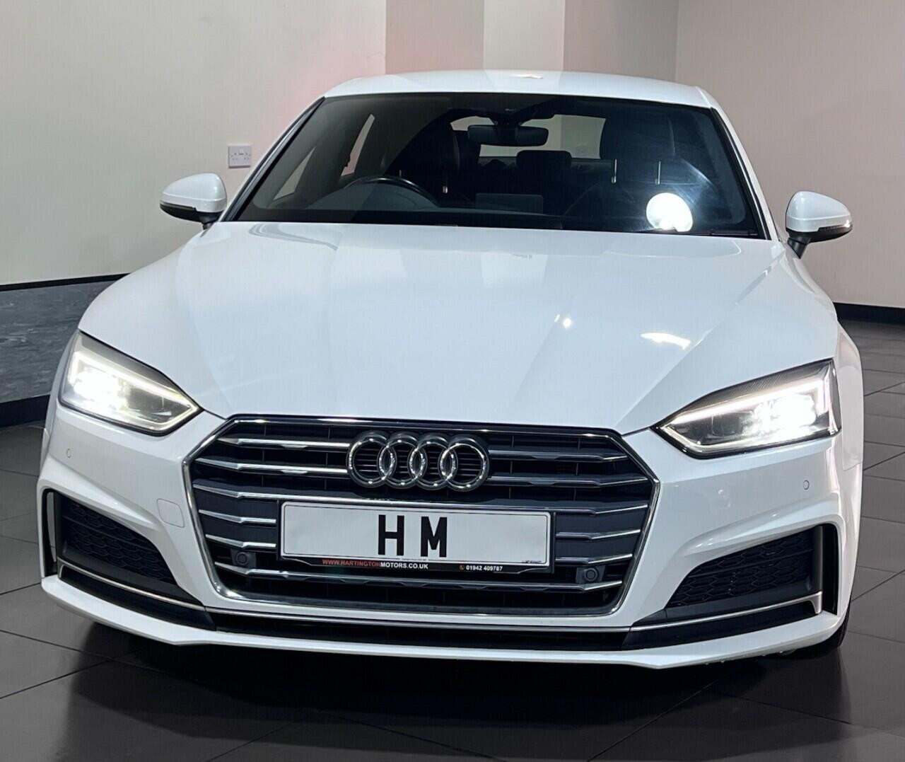 Voiture
                                                 Audi A5 2.0 TDI ultra S line Sportback 5dr Diesel S Tronic Euro 6 (s/s) (190 ps)