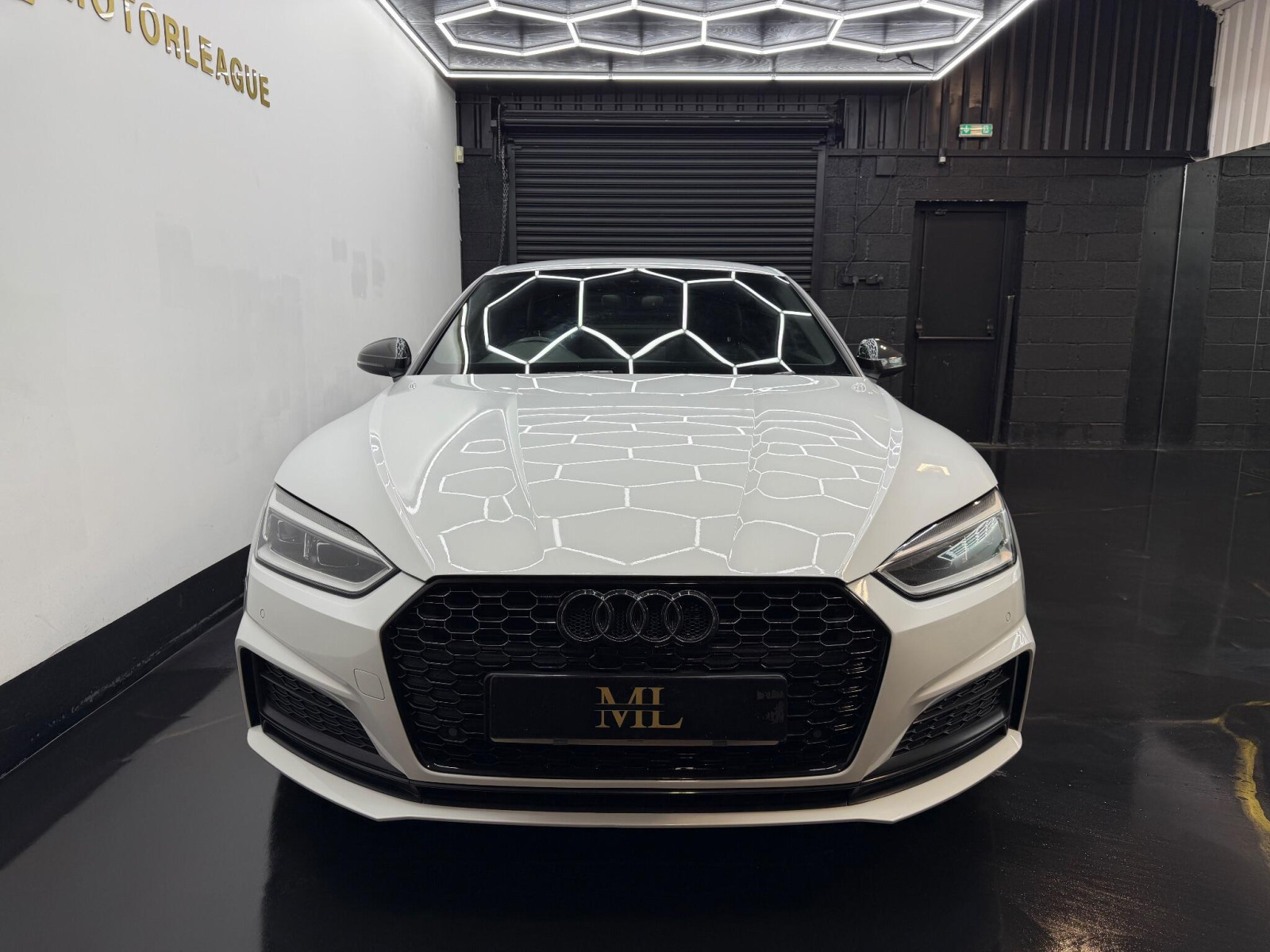 
                                                Voiture
                                                 Audi A5 2.0 TFSI S line S Tronic Euro 6 (s/s) 2dr