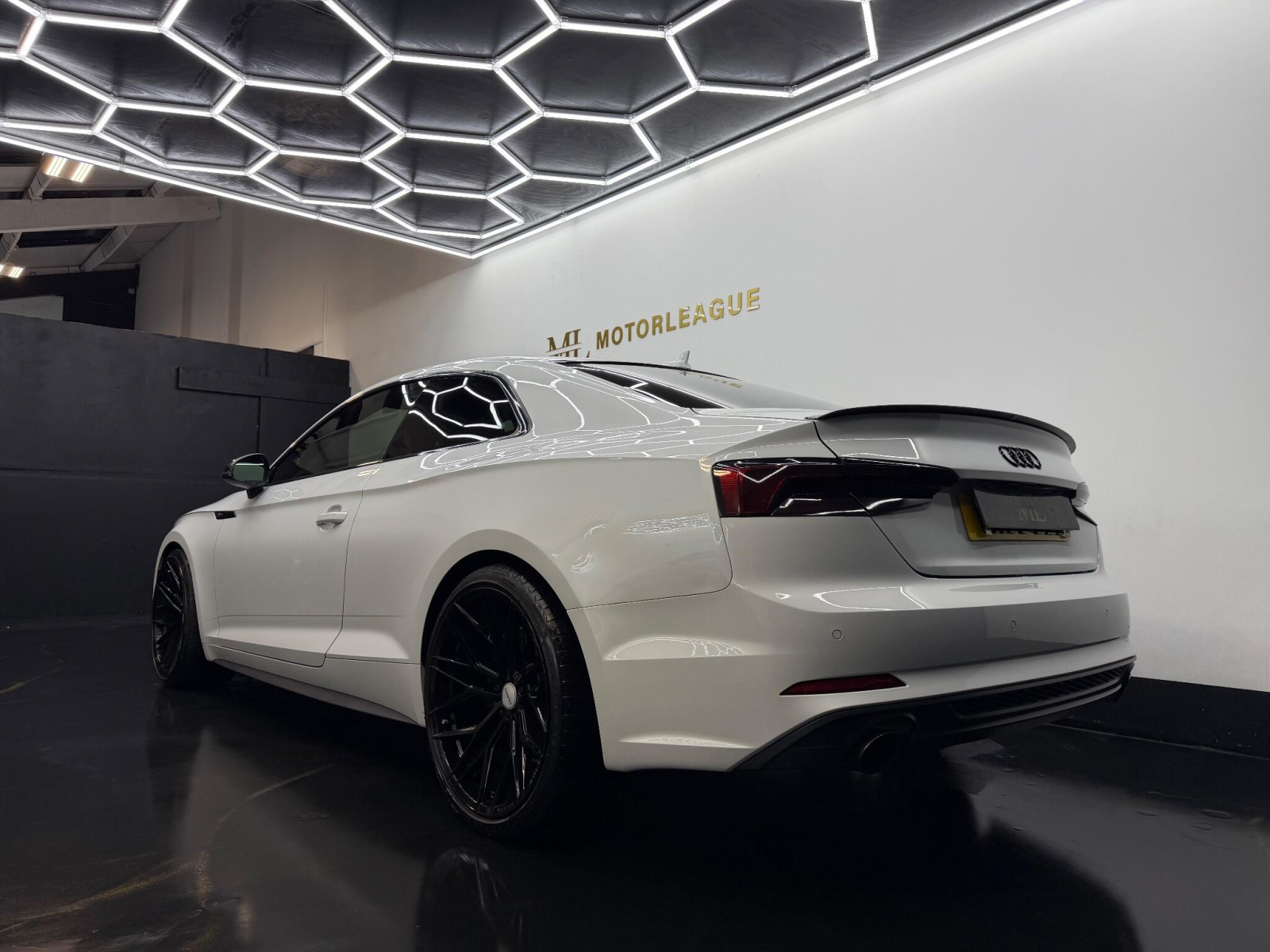 
                                                Voiture
                                                 Audi A5 2.0 TFSI S line S Tronic Euro 6 (s/s) 2dr