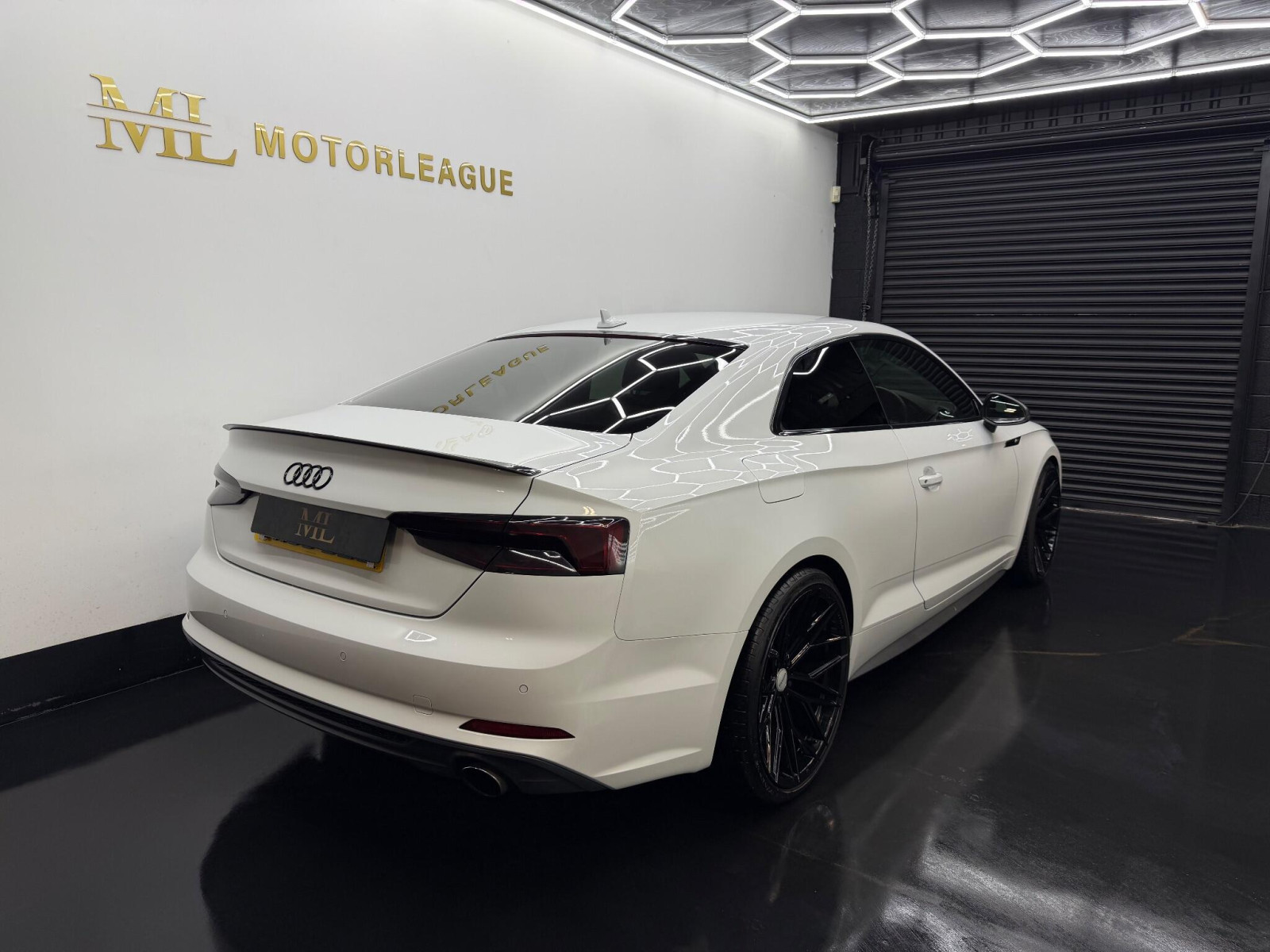 
                                                Voiture
                                                 Audi A5 2.0 TFSI S line S Tronic Euro 6 (s/s) 2dr