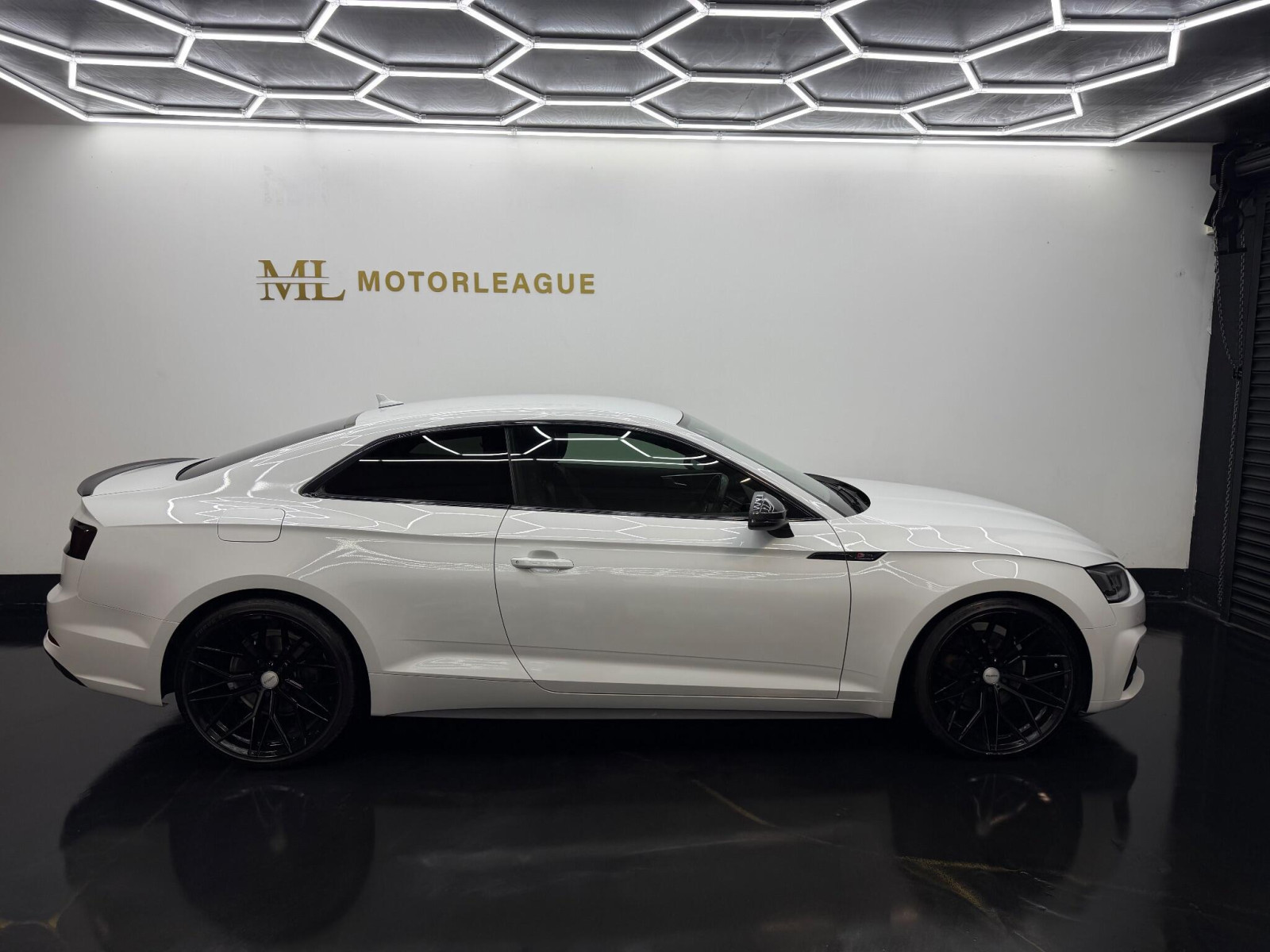 
                                                Voiture
                                                 Audi A5 2.0 TFSI S line S Tronic Euro 6 (s/s) 2dr