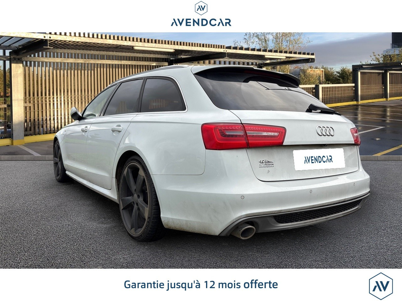 
                                                Voiture
                                                 Audi A6 IV 3.2 BI TURBO 313 S LINE QUATTRO TRIPTONIC