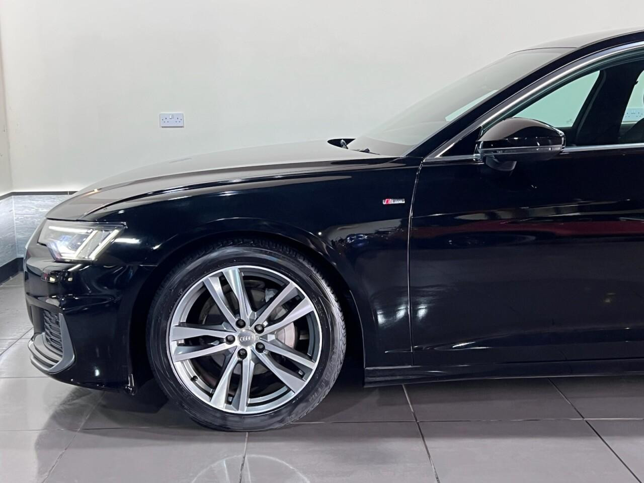 Voiture
                                                 Audi A6 SALOON 2.0 TDI 40 S line Saloon 4dr Diesel S Tronic Euro 6 (s/s) (204 ps)