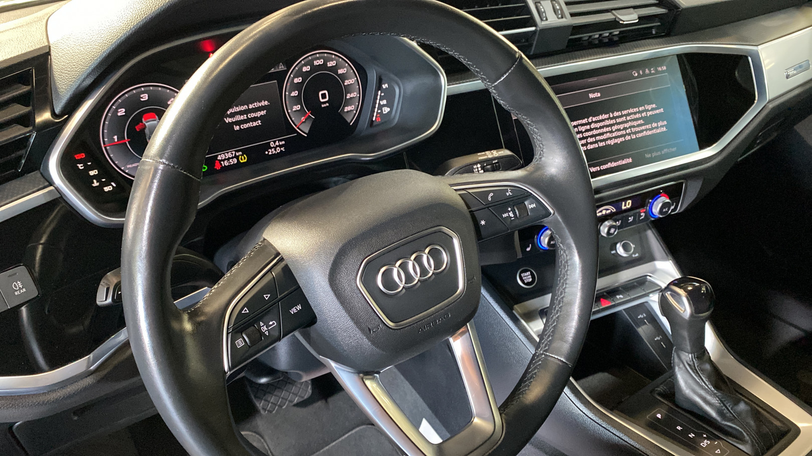 
                                                Voiture
                                                 Audi Audi Q3 SLINE BUSINESS ÉDITION