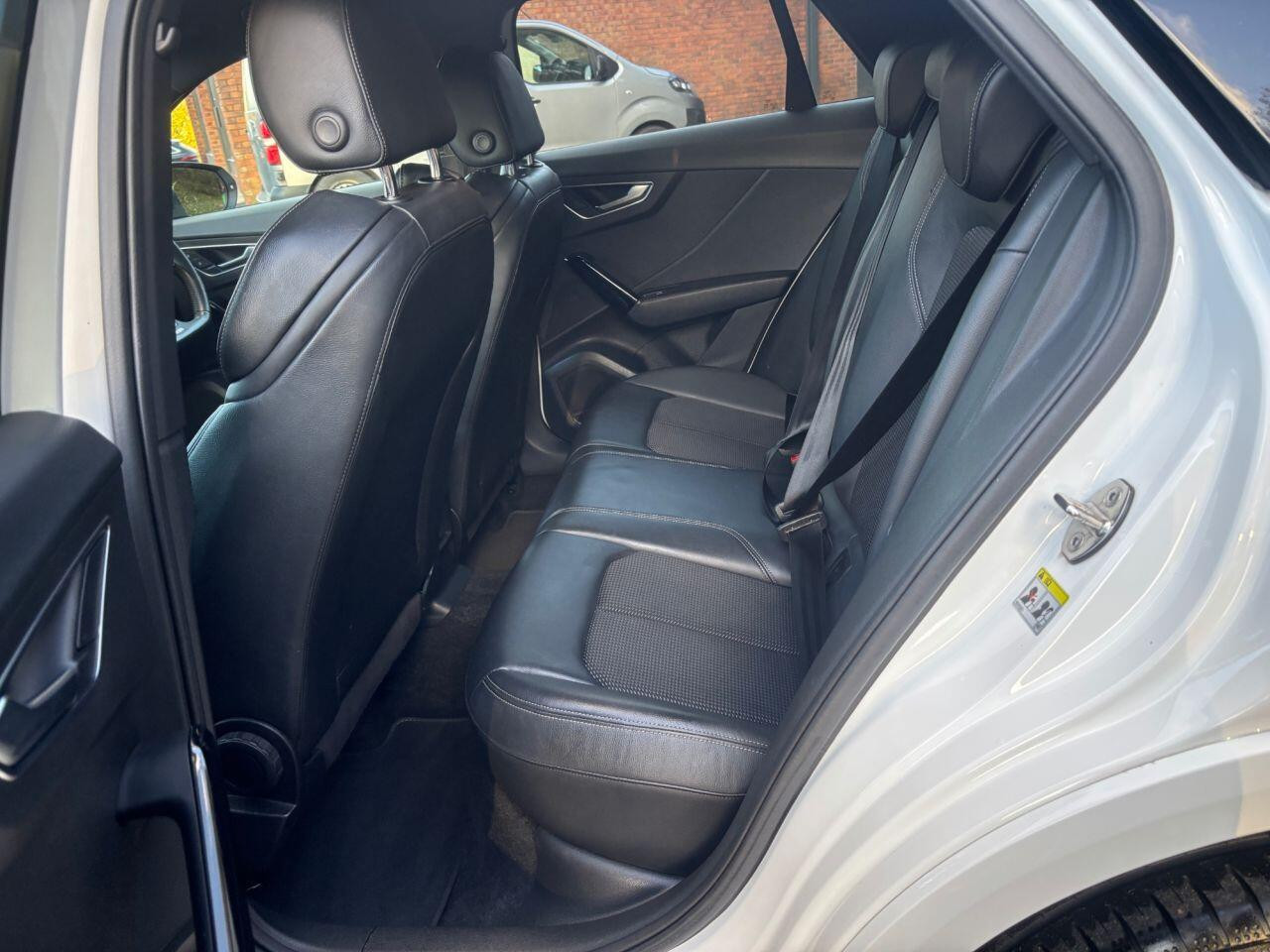 
                                                Voiture
                                                 Audi Q2 1.0 TFSI 30 Black Edition SUV 5dr Petrol Manual Euro 6 (s/s) (116 ps) 85K MOT 12/26 FSH ULEZ