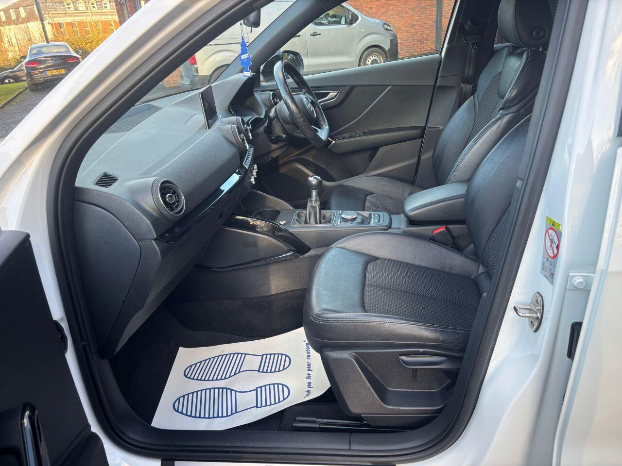 
                                                Voiture
                                                 Audi Q2 1.0 TFSI 30 Black Edition SUV 5dr Petrol Manual Euro 6 (s/s) (116 ps) 85K MOT 12/26 FSH ULEZ