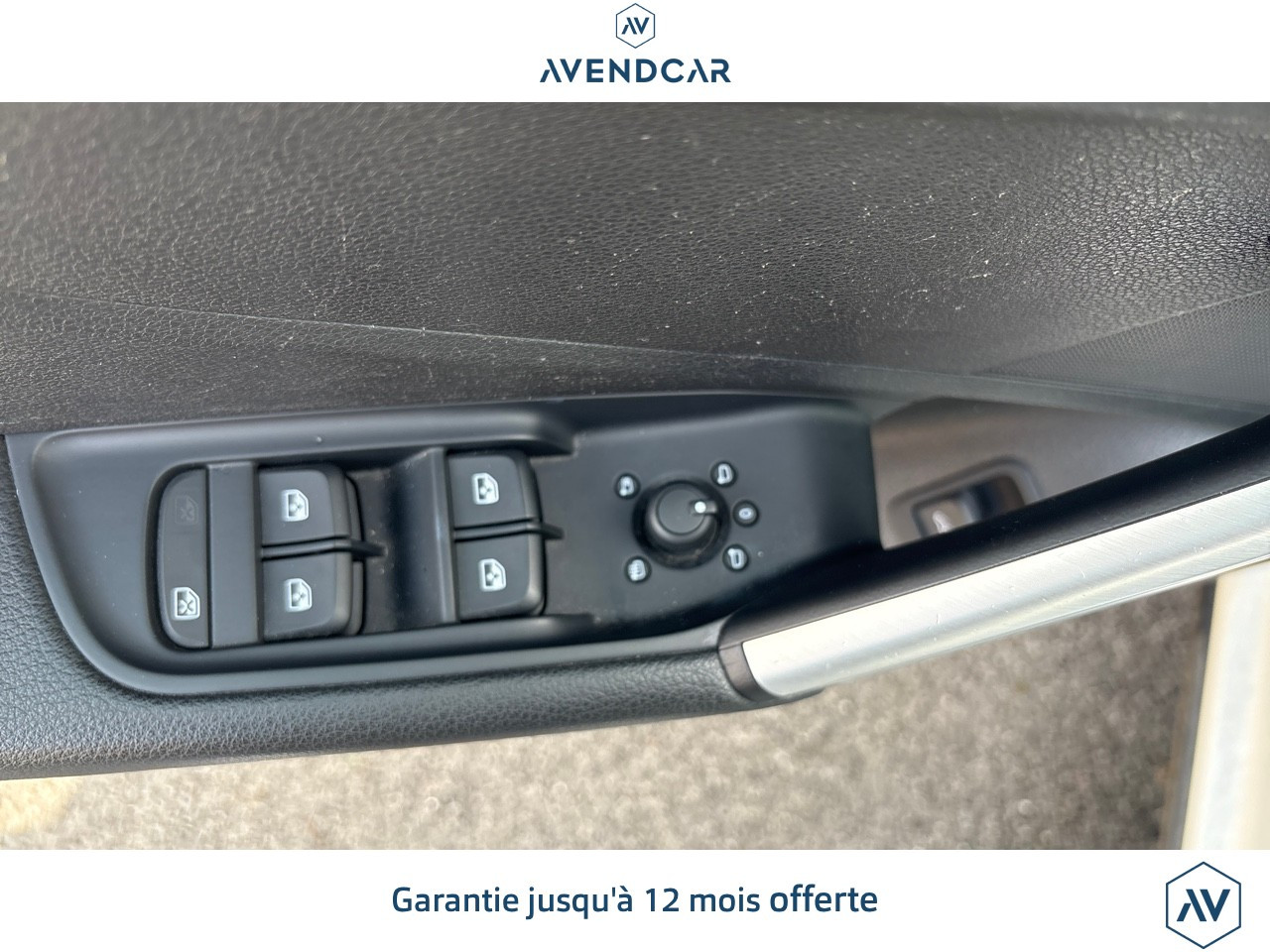 
                                                Voiture
                                                 Audi Q2