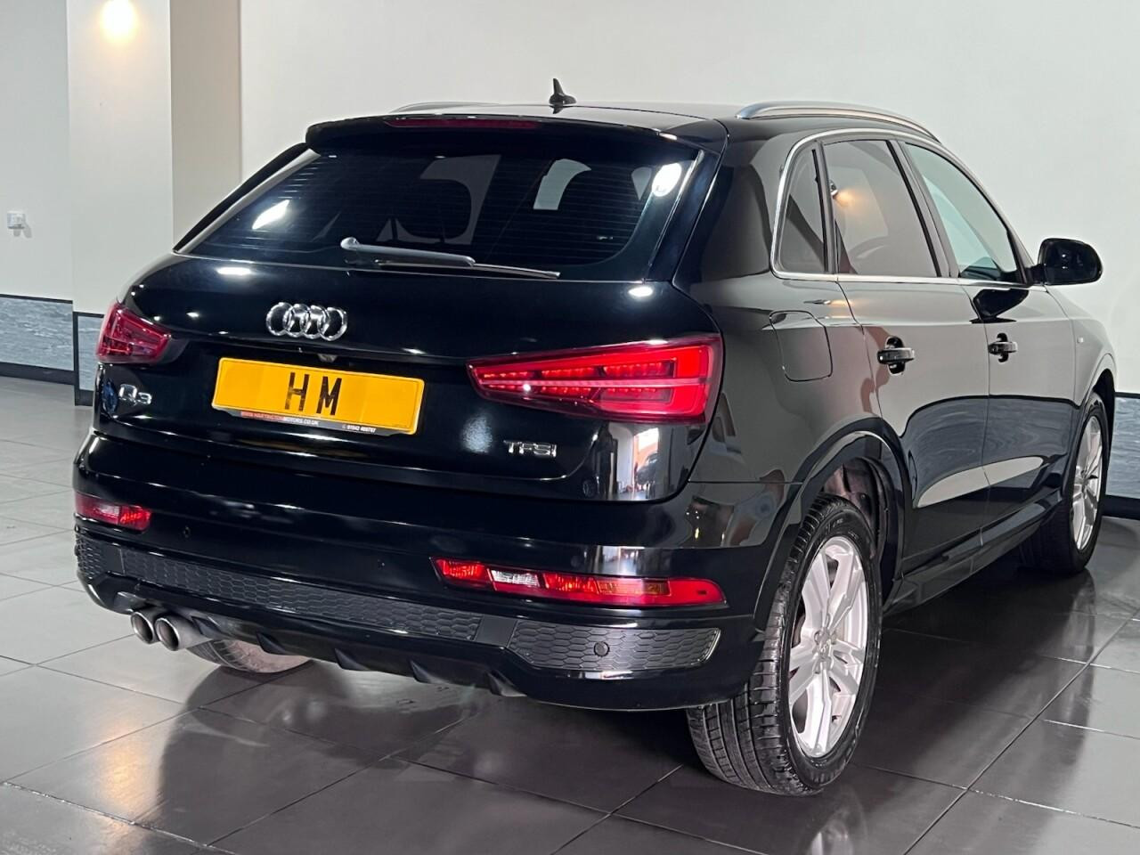 
                                                Voiture
                                                 Audi Q3 1.4 TFSI CoD S line Edition SUV 5dr Petrol S Tronic Euro 6 (s/s) (150 ps)