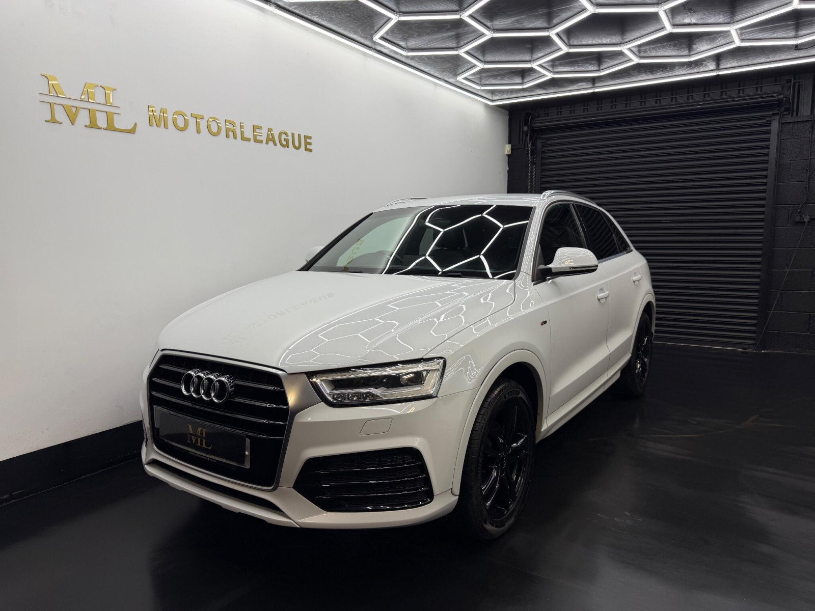
                                                Voiture
                                                 Audi Q3 1.4 TFSI CoD S line Euro 6 (s/s) 5dr (Nav)